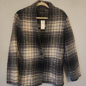 Women's Plaid Jacket - Black and White